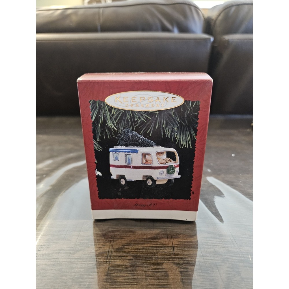 1995‎ Merry R.V. Santa & Mrs. on Vacation Hallmark Keepsake Christmas Ornament